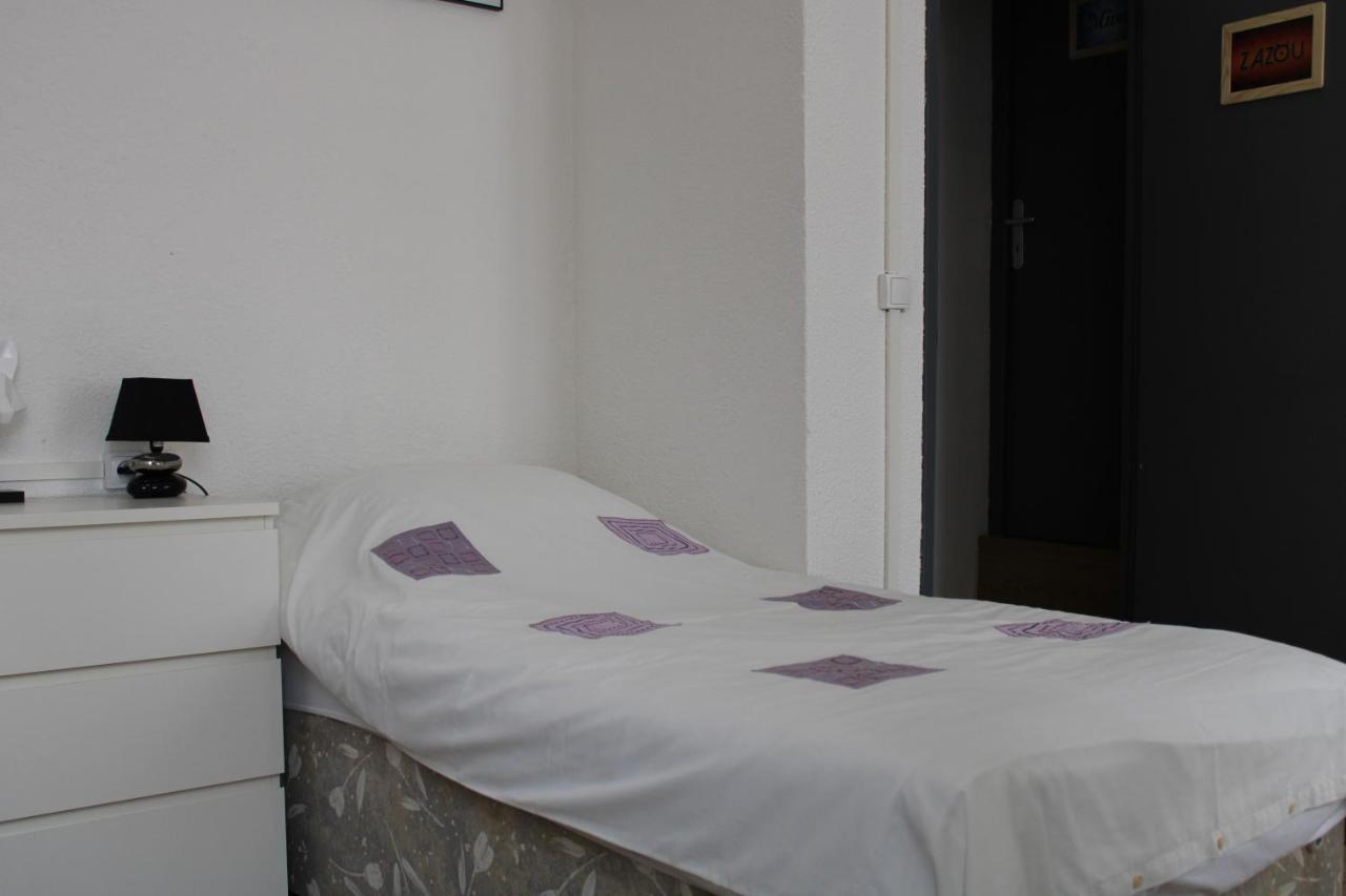 Bed and Breakfast Le Chat Botte - Vankantiehuis In Languedoc-Roussillion Routier Экстерьер фото
