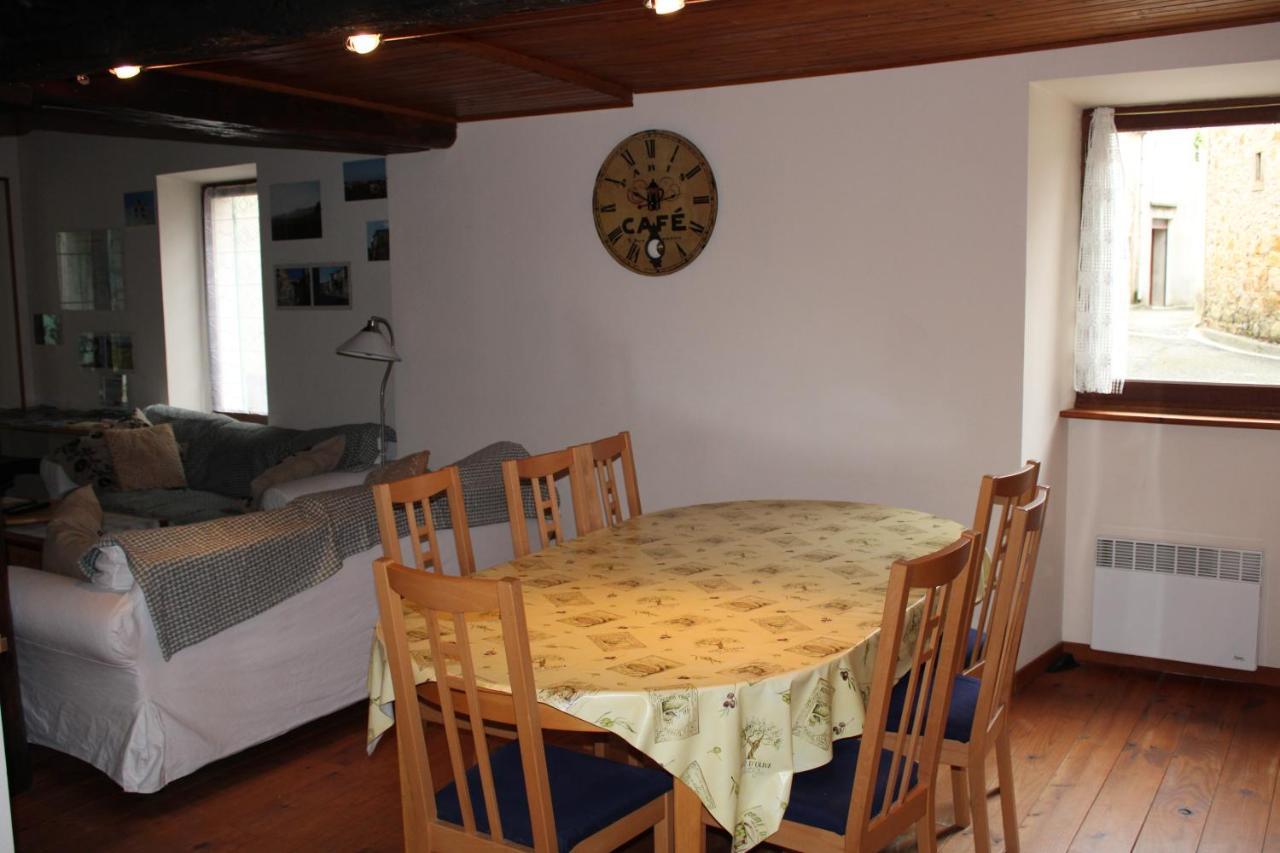 Bed and Breakfast Le Chat Botte - Vankantiehuis In Languedoc-Roussillion Routier Экстерьер фото